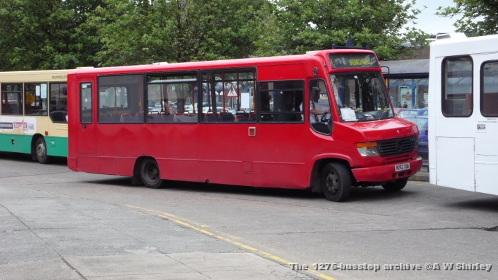 aocr262xda01270608.JPG - Avondale's R262 XDA, A Former West Mids Via McColls ALX Bodied Vario On The 400