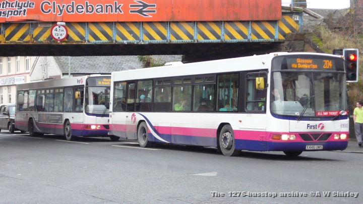 fig6169301181209.JPG - First Glasgow 61693 On A 204 Arriving At Clydebank In The Company Of A 216
