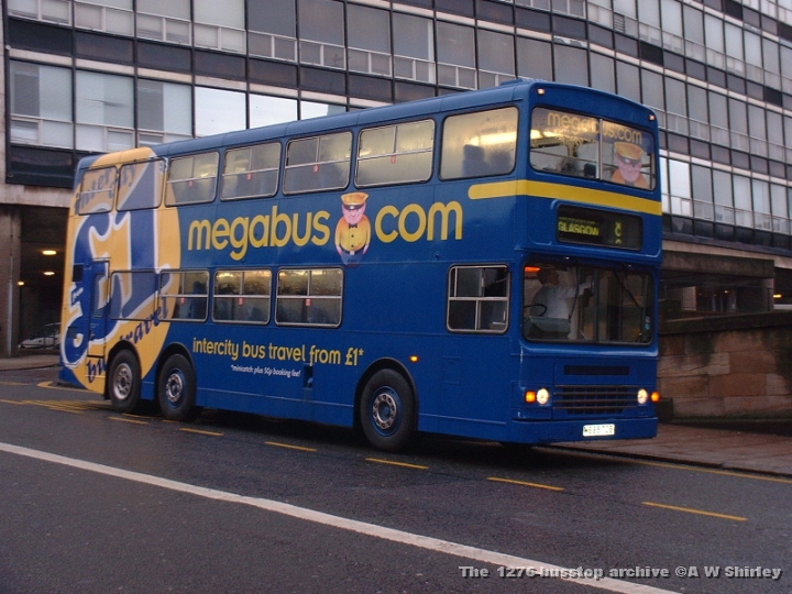 mbm695tdb01231203.JPG - M695 TDB in Glasgow