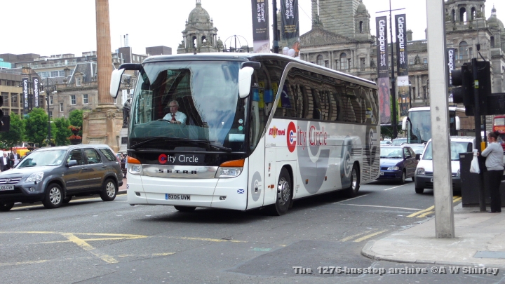 ccebx05uvm01060608.JPG - City Circle Edinburgh BX05 UVM Heading Through George Square