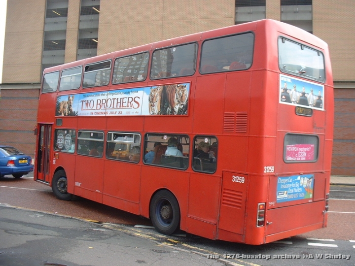 fg3125901200704.JPG - The rear nearside of a RL bodied Metrobus