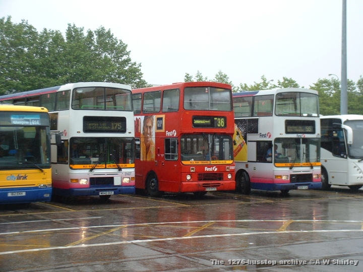 fgrtypes01200704.JPG - The RV flanked by Royale's of both heights