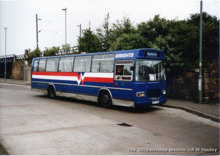 atlgca772x01dtuknw.jpg - Allander Travel Volvo GCA 772X Before Repaint Into Loch Lomond Buses Livery