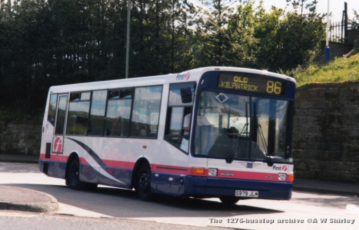 figs979jlm01dtuknw.JPG - Dart Demonstrator S979 JLM Seen Working The 86 To Old Kilpatrick