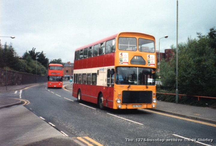 kcb196001dtuknw.JPG - Kelvin Central Buses Ailsa 1960 Passes The Bus Station On The 5X