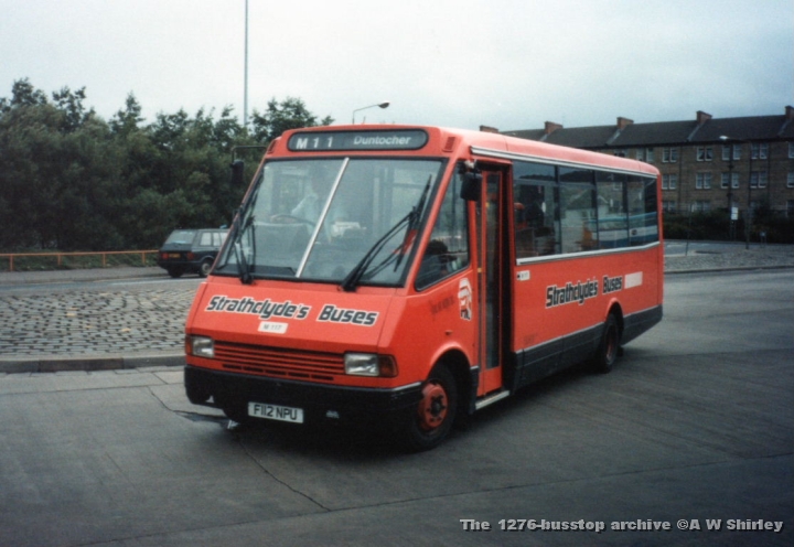 scbm11701dtuknw.JPG - Strathclyde Buses Metrorider M117, One Of The Former Colchester Examples Seen On The M11