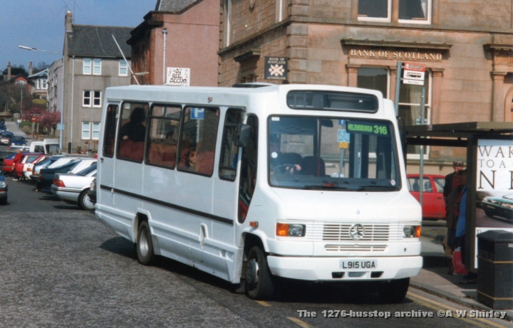 uknl915uga01dtuknw.JPG - Mercedes Minibus L915 UGA In Use Of The 316 Service With?