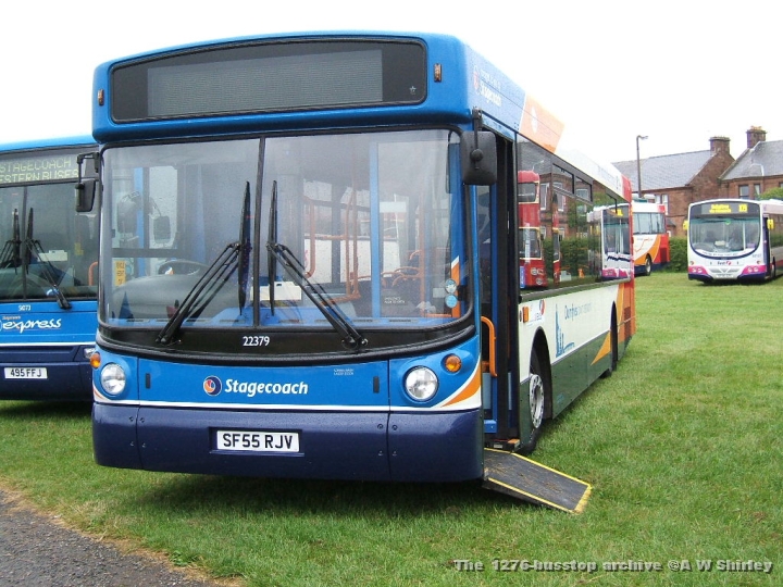 scw2237901180606.JPG - 22379, A Dumfries Town Network Single Decker