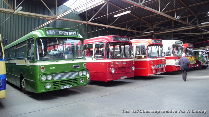 gvvtoct09_esc847s_01.JPG - Y Types Stick Together