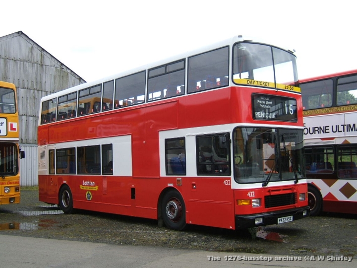 svbm_2007_0819_122_.JPG - Lothian Olympian 432, P432 KSX In Route 15 Livery