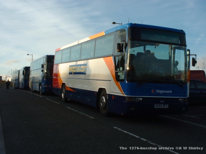 mbint143501191104.JPG - The Line Up of Vehicles at 1435