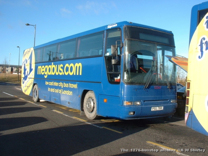 scb5226702191104.JPG - 52267 Still Branded for 'In and Out of London'