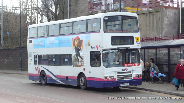 fig3144401060209.JPG - First Glasgow 31444 In Clydebank On The 11