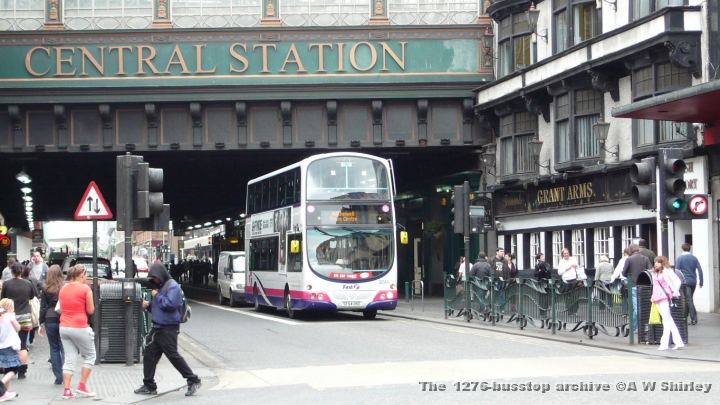 fig3254401310709.JPG - 32544 Of First Glasgow Passes Under Central Station, The Driver Must Have Changed His Mind As The Destination Was Set Back To Not In Service Shortly After