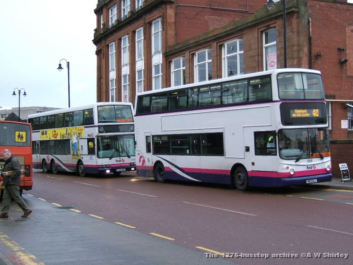 fig3293101040108.JPG - First Glasgow Trident 32931