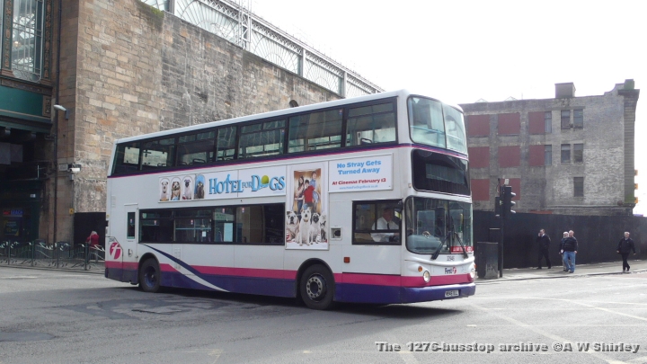 fig3294601060309.JPG - Trident 32946 Heading Along  Argyle Street 'Out Of Service'