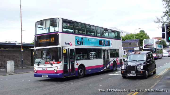 fig3295201110708.JPG - First Glsgow Trident 32952 On The X7 M&D's Express