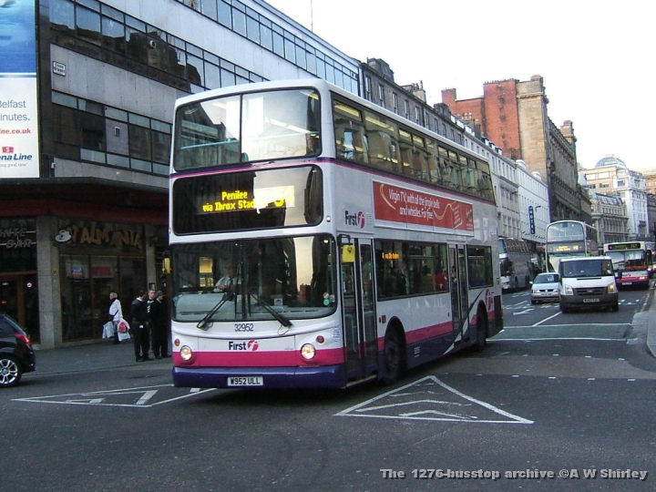 fig3295201231107.JPG - First Glasgow Trident 32952