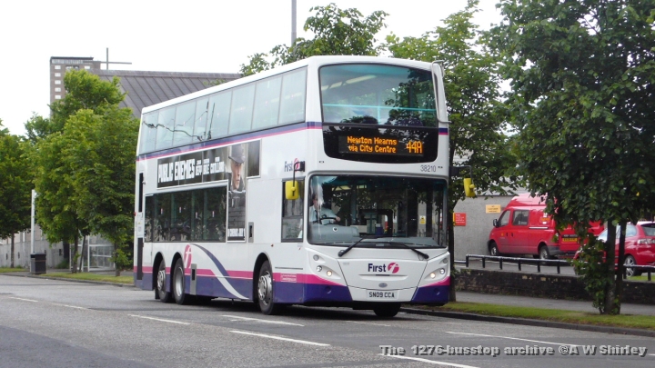 fig3821001190609.JPG - First Glasgow 38210 In Scotstounhill On The 44A
