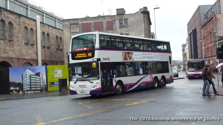 fig3821801021009.JPG - First Enviro 500 38218 On The 44