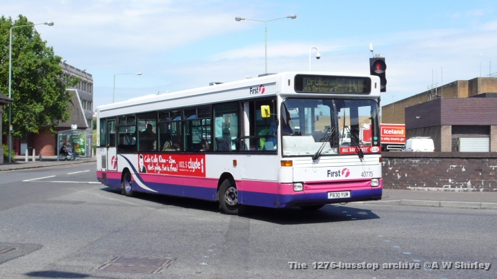 fig4077501260609.JPG - First Glasgow Dart 40775 Turning Off Of Kilbowie Road While On The 140