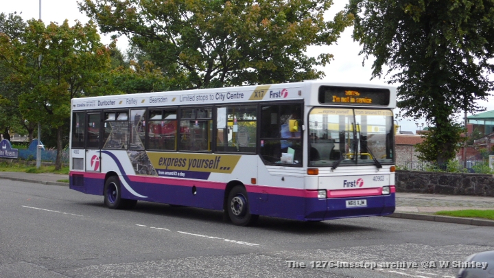 fig4090301050908.JPG - First Glasgow Dart 40903 With X17 Branding Heading Back Towards Dumbarton Depot