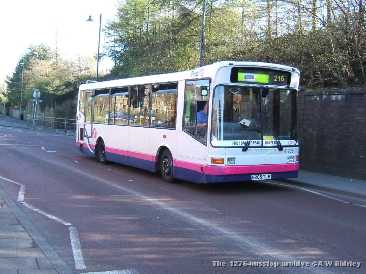 fig4120501040407.JPG - A Seriously Under Capacity 41205 Heading For Helensburgh