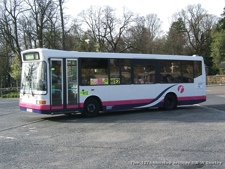 fig4122101070407.JPG - First Glasgow 41221 Showing The Single Door Conversion