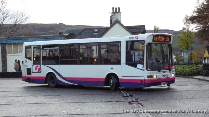 fig4130601141109.JPG - Another of The Recent Darts Transferred To Dumbarton 41306 Is At Balloch Bus Stance On The 206 Back To Westcliff