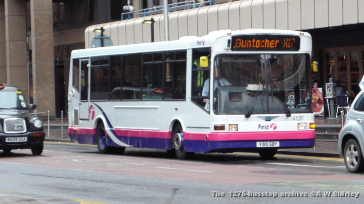 fig4131001310709.JPG - First Glasgow Dart 41310, One Of The More Recent Imports From London, About To Pick Up An Evening Working On The X17