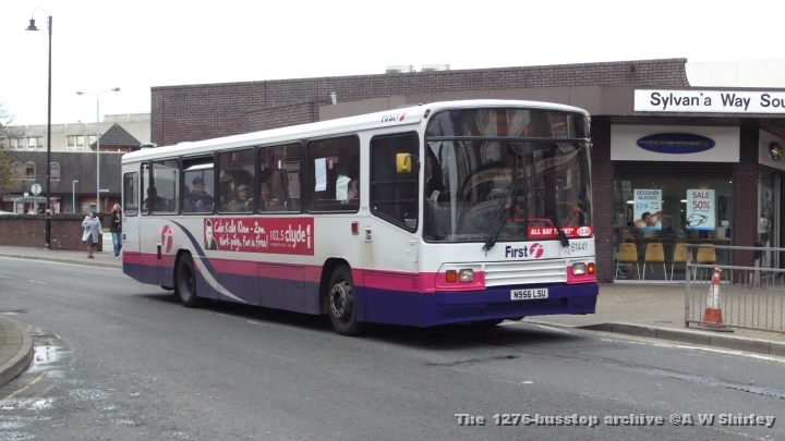 fig6144101211009.JPG - First Glasgow 61441 Heading For Glasgow On The 215