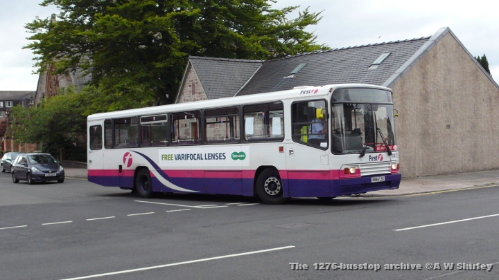fig6147201030809.JPG - First Glasgow B10M 61472 Heading For The 216 Terminus At The Commodore Hotel