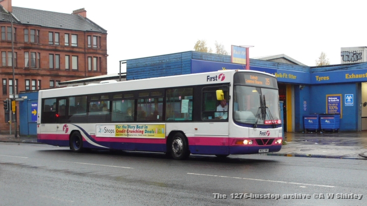 fig6599201061109.JPG - First Glasgow 65992 On Dumbarton Road At Yoker Ferry, Heading For Balloch On The 215