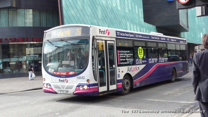 fig6904201060309.JPG - Airlink Liveried 69042 Heading For 'Via M8'
