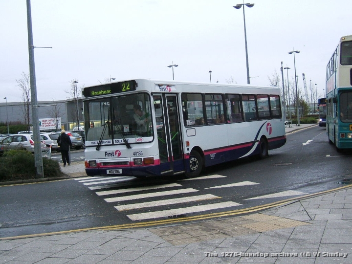 fig4018601151206.JPG - Former Manchester Dart 40186 Working FiG Service 22
