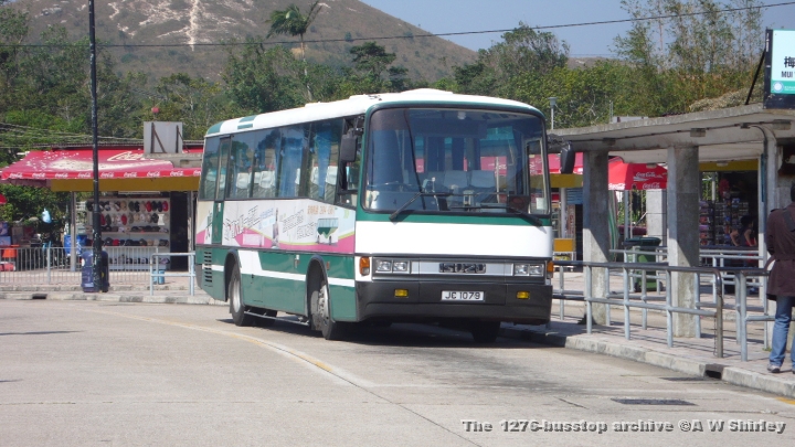 nlbils08601241108.JPG - NLB Isuzu ILS086 Seen At The Po Lin Terminus