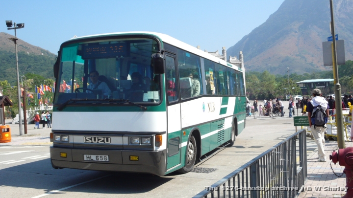 nlbils11101241108.JPG - Isuzu ILS111 With The Monastery In The Background